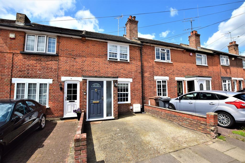 Henry Road, Chelmsford, CM1 2 bed terraced house £425,000
