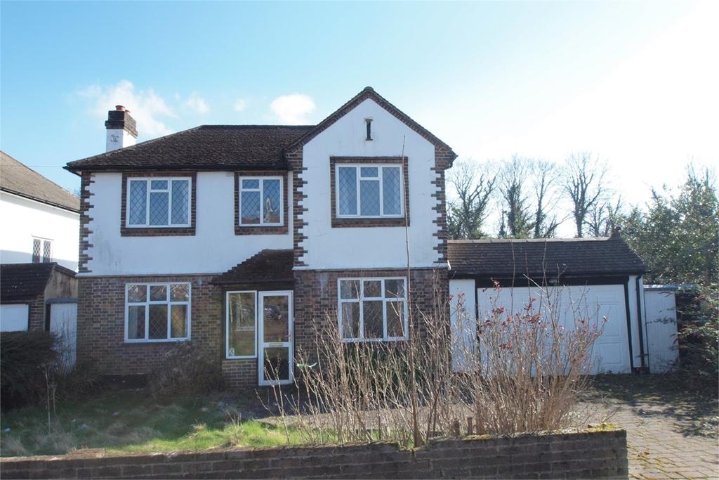 Hurstdene Avenue, Hayes, Bromley, BR2 5 bed detached house £800,000