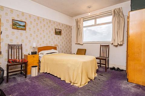 227 The Ridgeway, North Harrow, Harrow, HA2 7DA