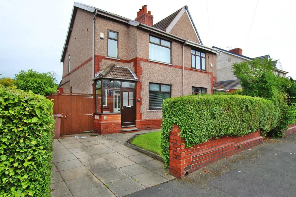 Ashurst Drive, St Helens, WA11 3 bed semidetached house £185,000