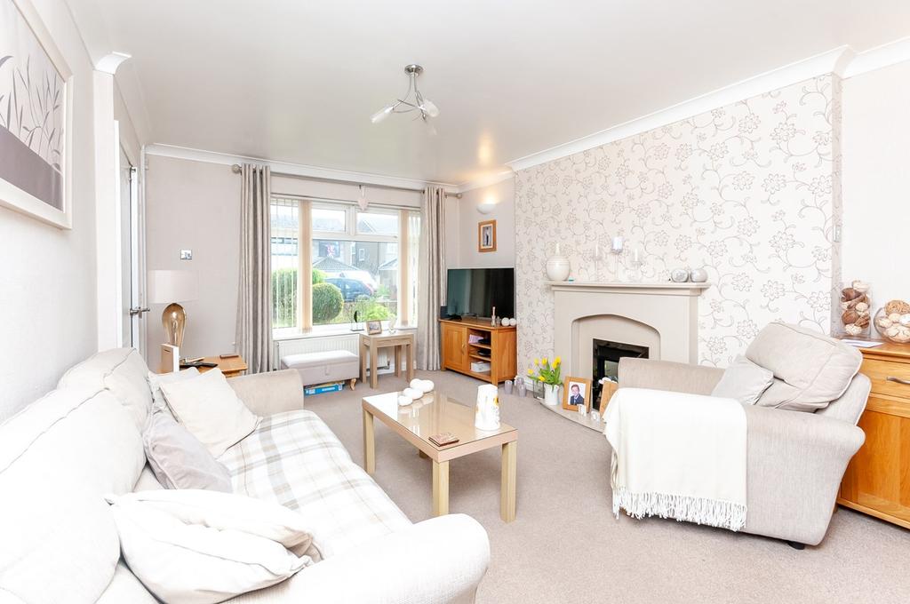 Birstall Avenue, St Helens, WA11 4 bed semidetached house £240,000