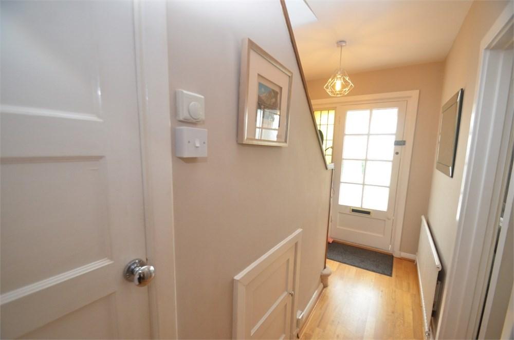 Lorne Gardens, Shirley, Croydon, CR0 3 bed semidetached house £620,000