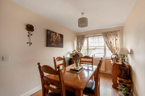 4 bedroom terraced house for sale - Signal Close, Henlow, SG16
