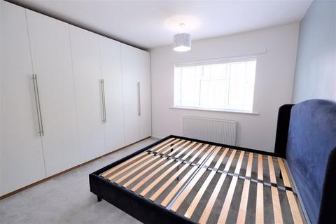 3 bedroom semi-detached house for sale - Peel Green Road, Eccles