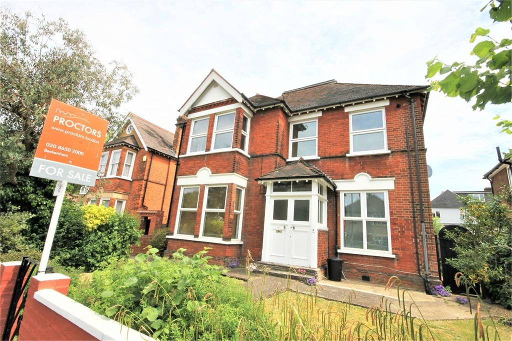 lamerock-road-bromley-4-bed-house-2-250-pcm-519-pw