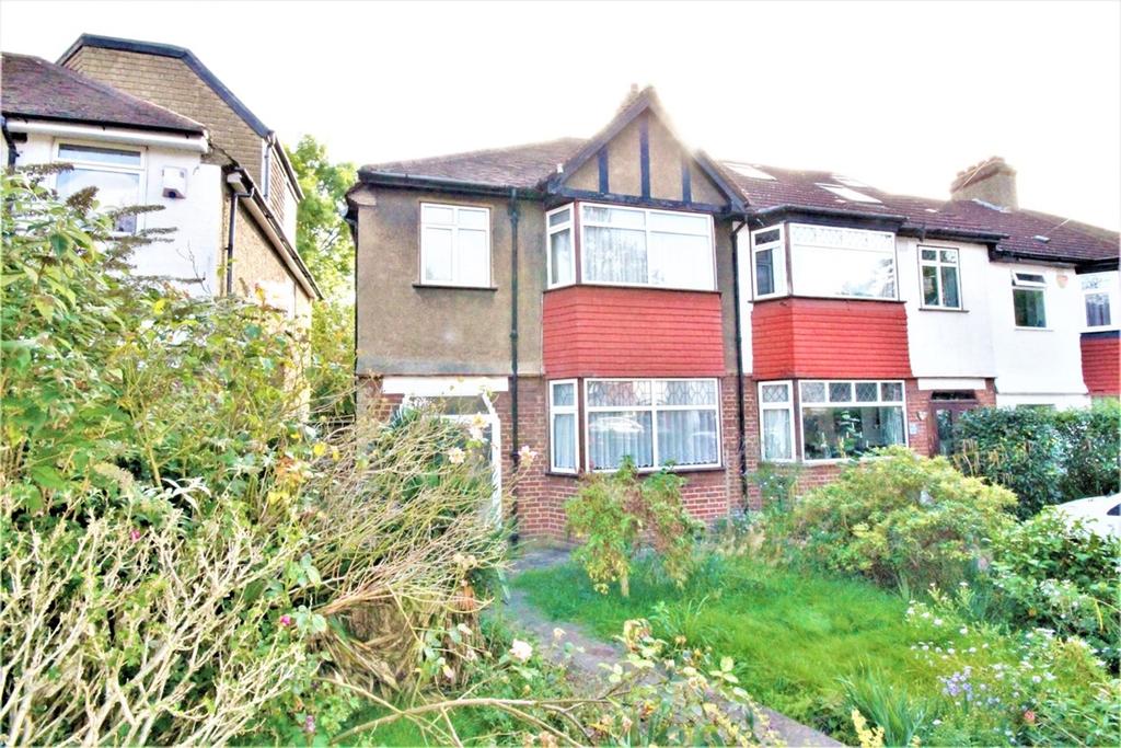 Eden Park Avenue, Beckenham, BR3 3 bed end of terrace house £600,000