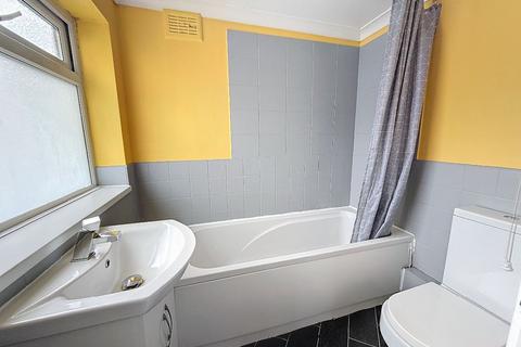 2 bedroom terraced house to rent, Thomas Street, Packmoor, Stoke-on-Trent, Staffordshire, ST7 4SS