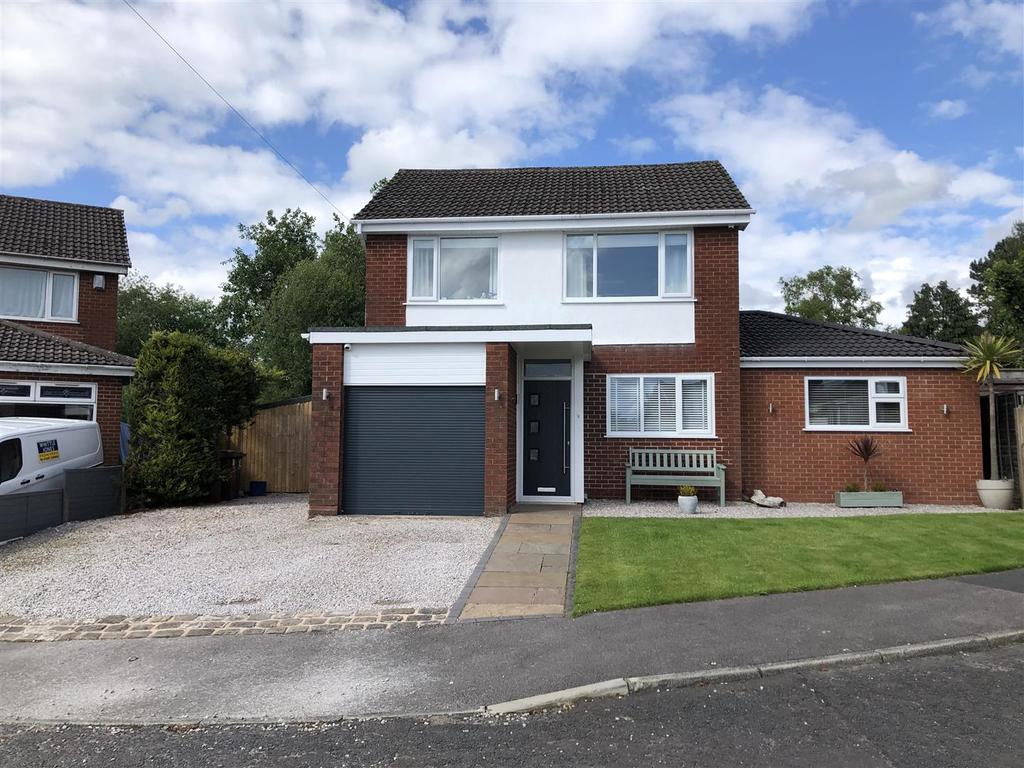 Furness Close, Chorley 3 bed detached house £330,000