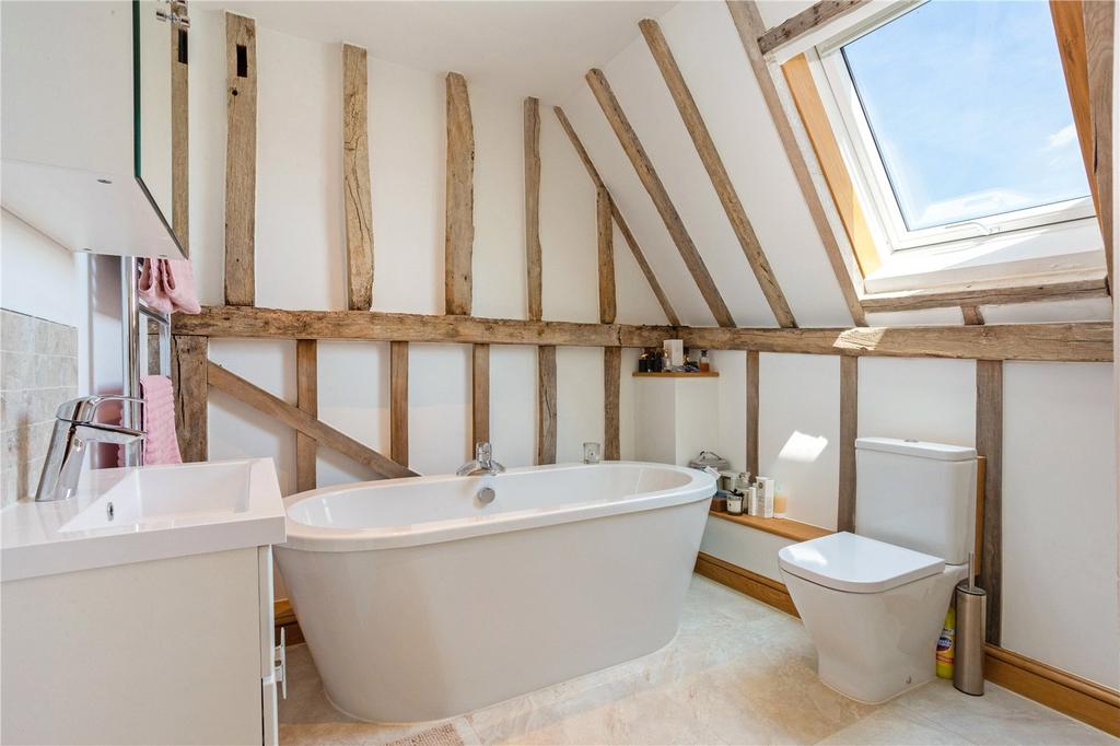 En Suite To Five