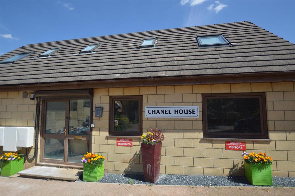 South Road, Midsomer Norton 2 bed flat £196,950