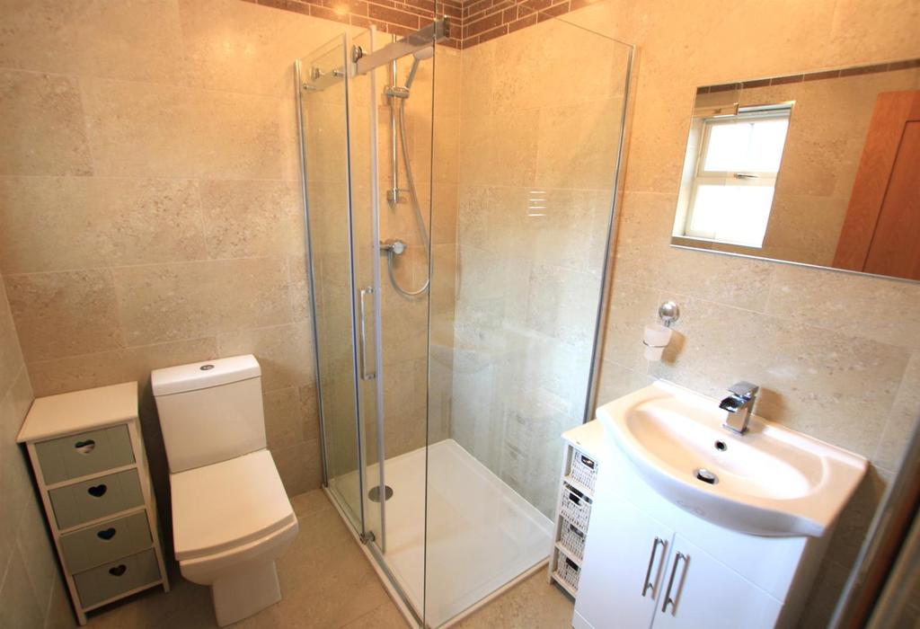 En Suite Shower Room