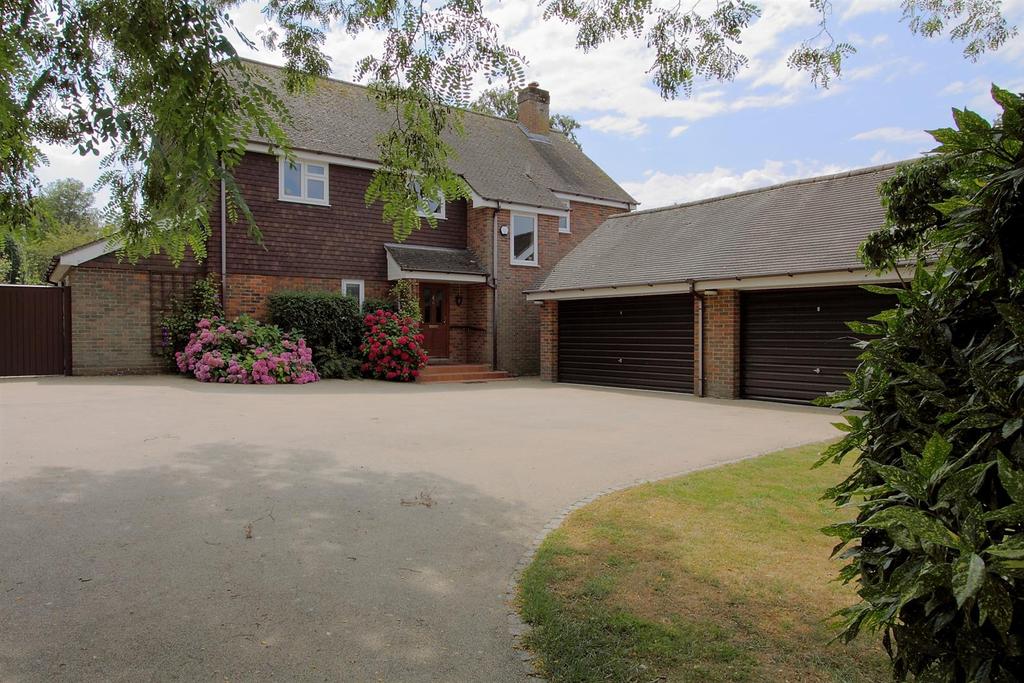 6 Abbots Close