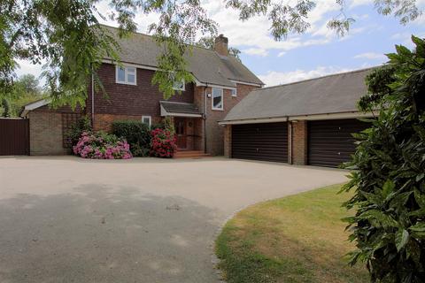 6 Abbotts Close, Abbotts Ann, Andover, SP11 7NP