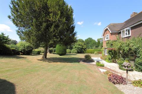 6 Abbotts Close, Abbotts Ann, Andover, SP11 7NP