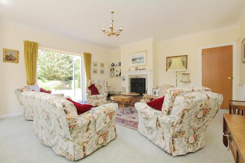 6 Abbotts Close, Abbotts Ann, Andover, SP11 7NP