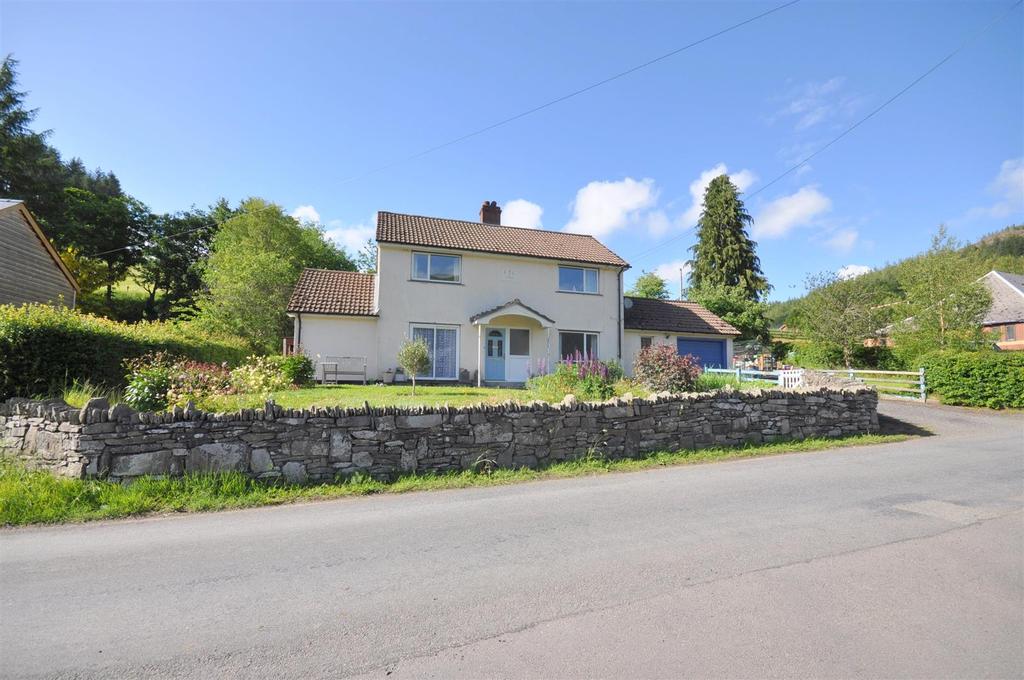 Abbeycwmhir, Llandrindod Wells 3 bed detached house £385,000