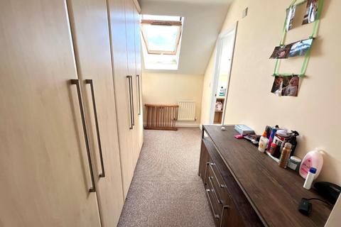 5 Finney Drive, Grange Park, Northampton, NN4 5DT
