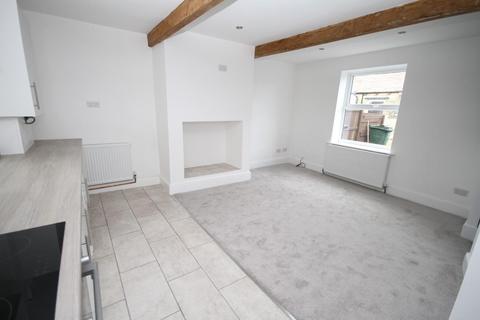 15 Ackroyd Square, Queensbury, Bradford, BD13 1EA