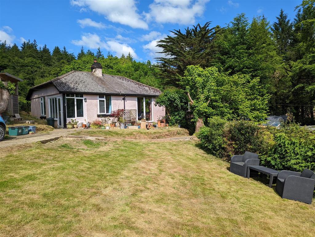 Thorndon Cross, Okehampton 2 bed detached house £385,000