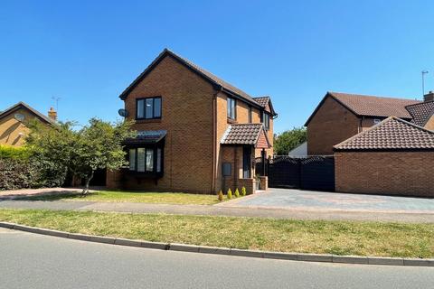 8 Hardy Drive, Hardingstone, Northampton, NN4 6UX