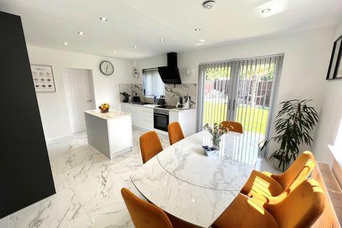 8 Hardy Drive, Hardingstone, Northampton, NN4 6UX