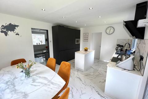 8 Hardy Drive, Hardingstone, Northampton, NN4 6UX
