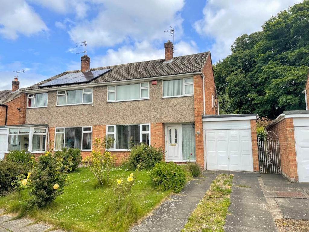 Drive, Darlington 3 bed semidetached house £200,000