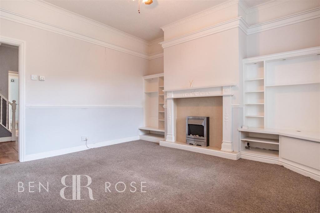 Botany Brow, Chorley 3 bed terraced house £119,995