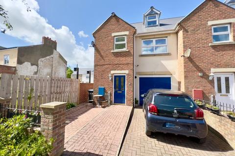 3 bedroom townhouse for sale - Bower Court, Coxhoe, Durham