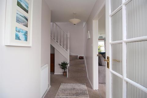 2 Beeby Close, Syston, Leicester, LE7 2BU