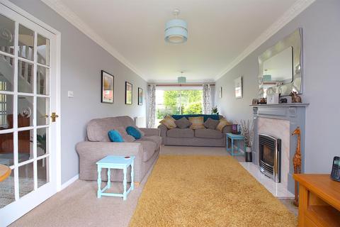2 Beeby Close, Syston, Leicester, LE7 2BU