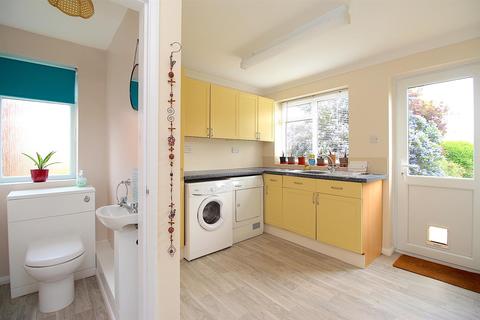 2 Beeby Close, Syston, Leicester, LE7 2BU