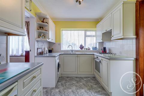 24 Baronsway, Leeds, LS15 7AW