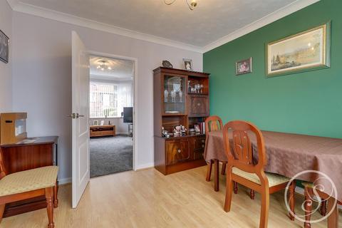 24 Baronsway, Leeds, LS15 7AW