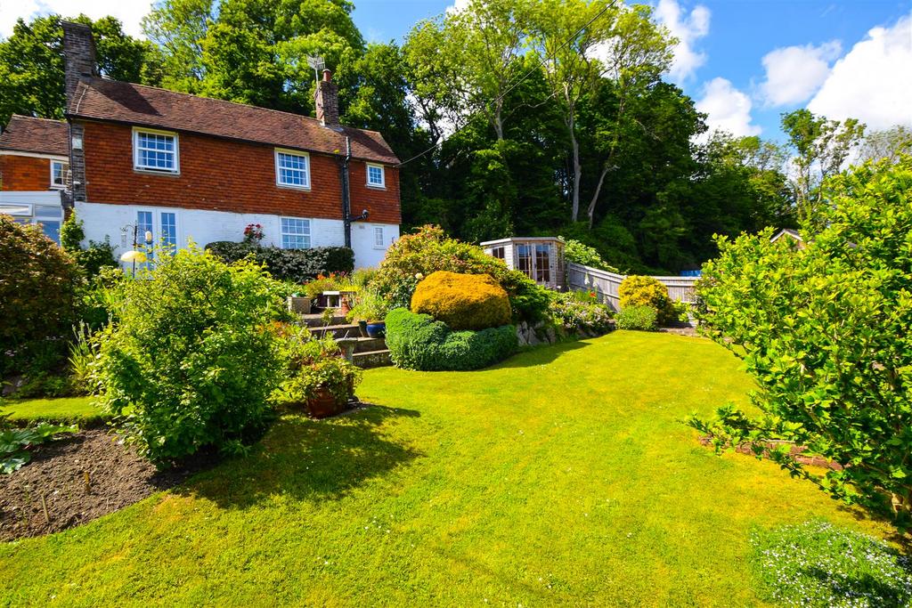 Plough Lane, Crowhurst, Battle 4 bed detached house for sale £675,000