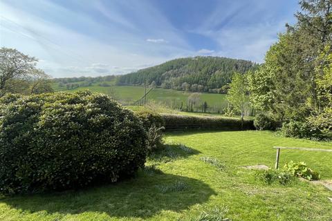 3 bedroom detached house for sale, Llangadog