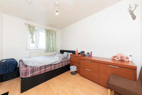 2 bedroom flat for sale, Waverton House, Victoria Park, E3