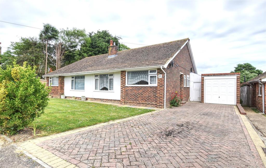 The Glades, BexhillOnSea 2 bed semidetached bungalow £337,500