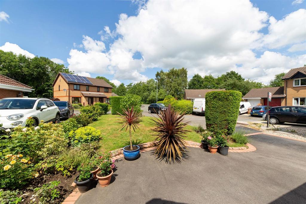 Wrexham Close, Callands, Warrington 2 bed terraced bungalow £250,000