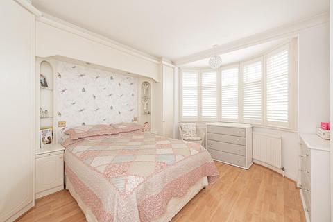 25 Chadacre Road, Epsom, KT17 2HD