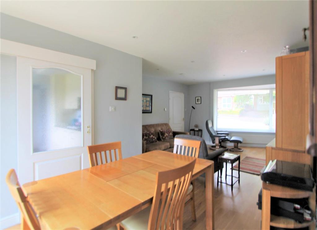 Brocks Hill Drive, Oadby, Leicester LE2 4 bed semidetached house £