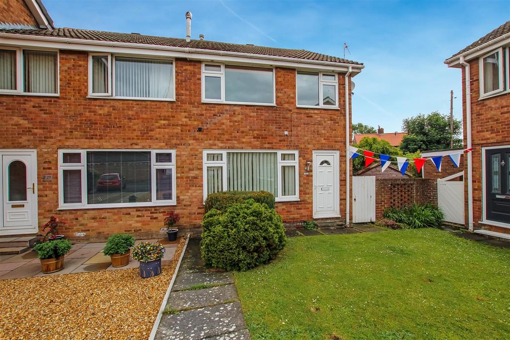 Rowan Court, Catterick, Richmond 3 bed semidetached house £165,000