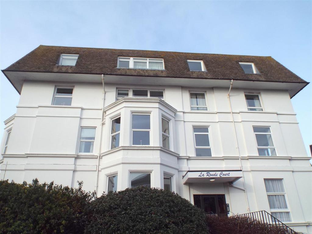 Trinity Trees, Eastbourne 2 bed flat £950 pcm (£219 pw)