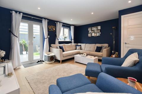 21 Downey Close, St Leonards-on-sea, TN37 7LJ