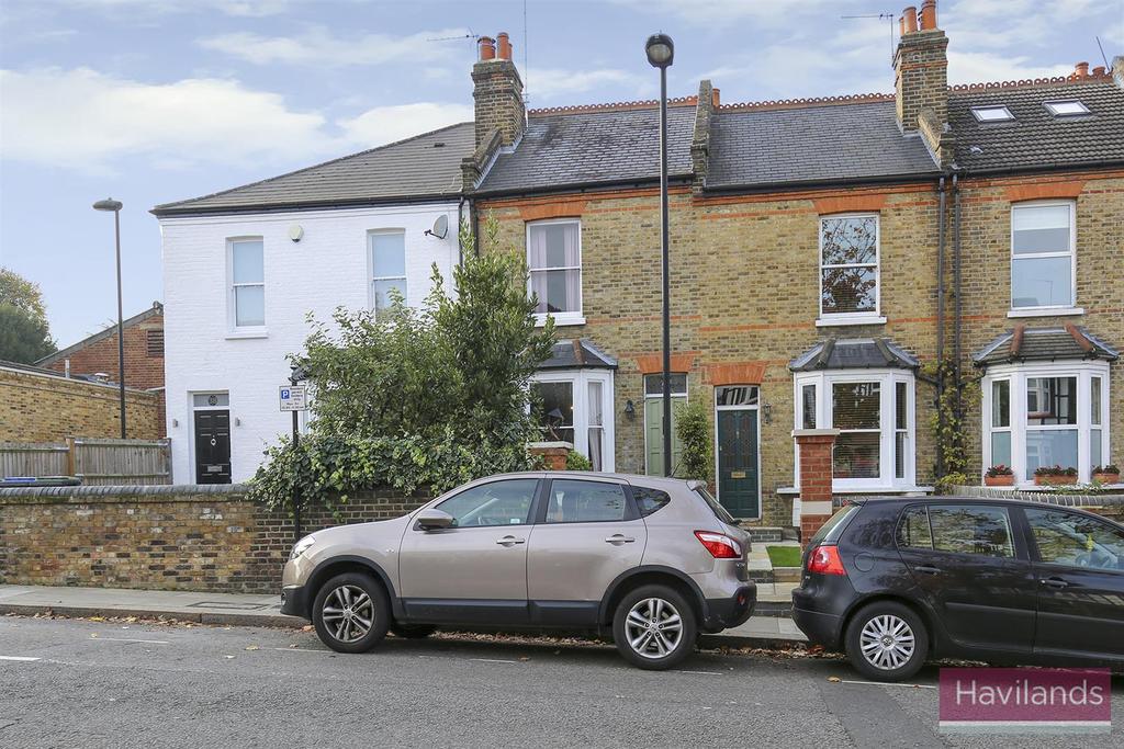 Wades Hill, Winchmore Hill, N21 2 bed terraced house £700,000