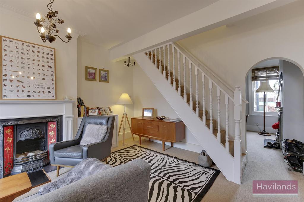 Wades Hill, Winchmore Hill, N21 2 bed terraced house £700,000
