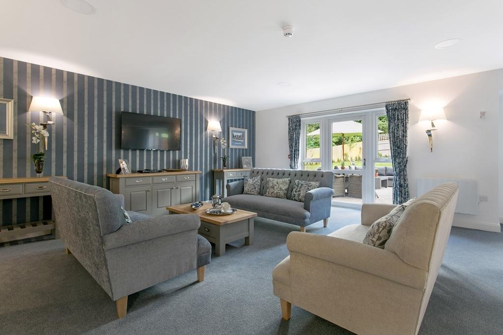 TypicalTwoBedroomApartment2385, at Violet Place 42 & 44 London Road