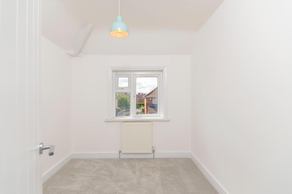 TNECSERCNOTIDERC81 - Bedroom H.jpg