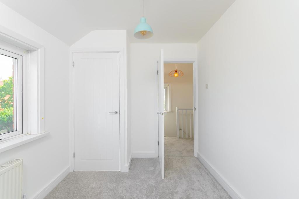 TNECSERCNOTIDERC81 - Bedroom A.jpg