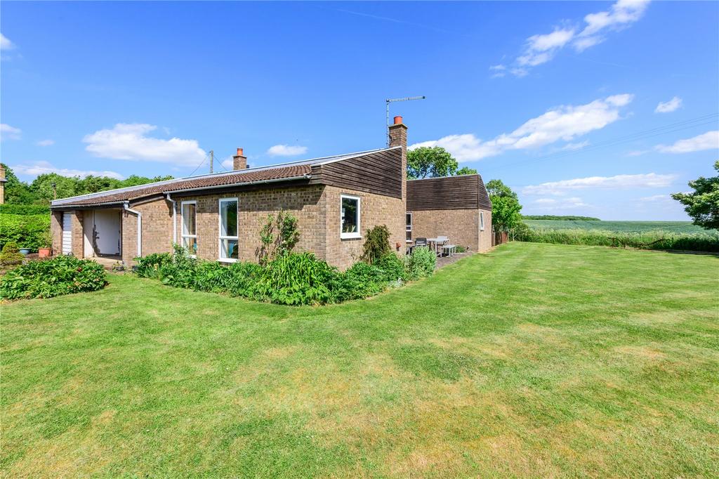 Alconbury Road, Old Weston, Cambridgeshire, PE28 4 bed bungalow for